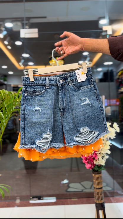 Polka-Dot Tube Top & Distressed Denim Shorts